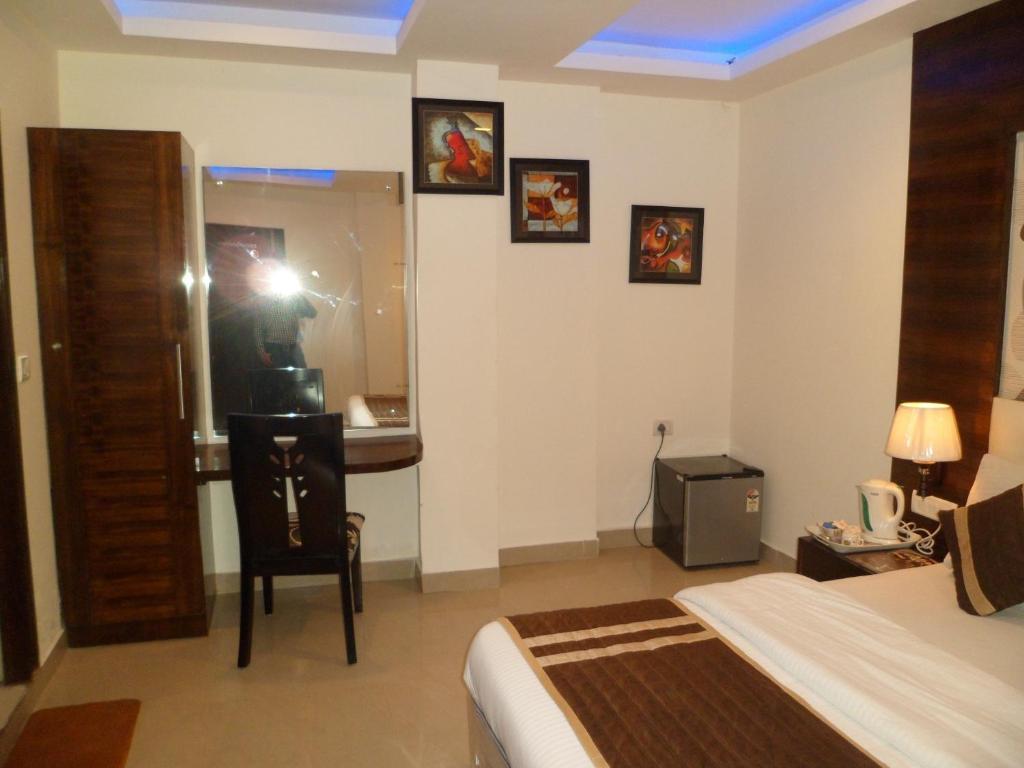 Hotel Arjun New Delhi Room photo